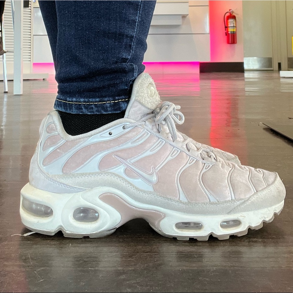 Suede 'Desert Sand' Air Max Plus